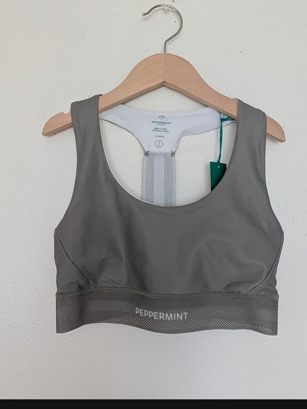 Peppermint Women's Gray Sports Bra - Supportive Racerback